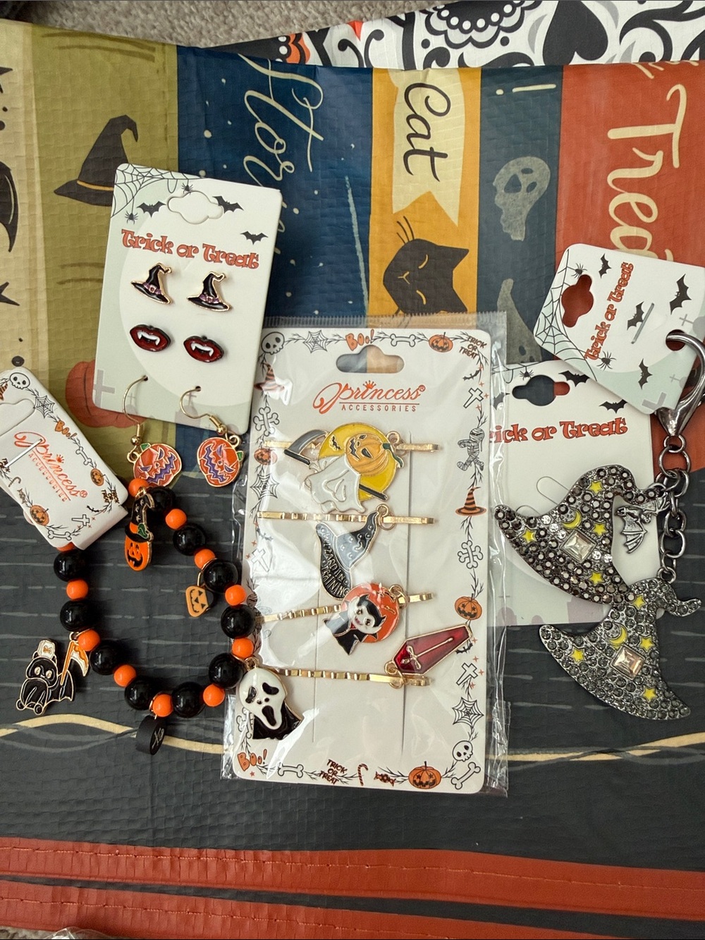 Set of 5 Halloween Items - Fun Set!